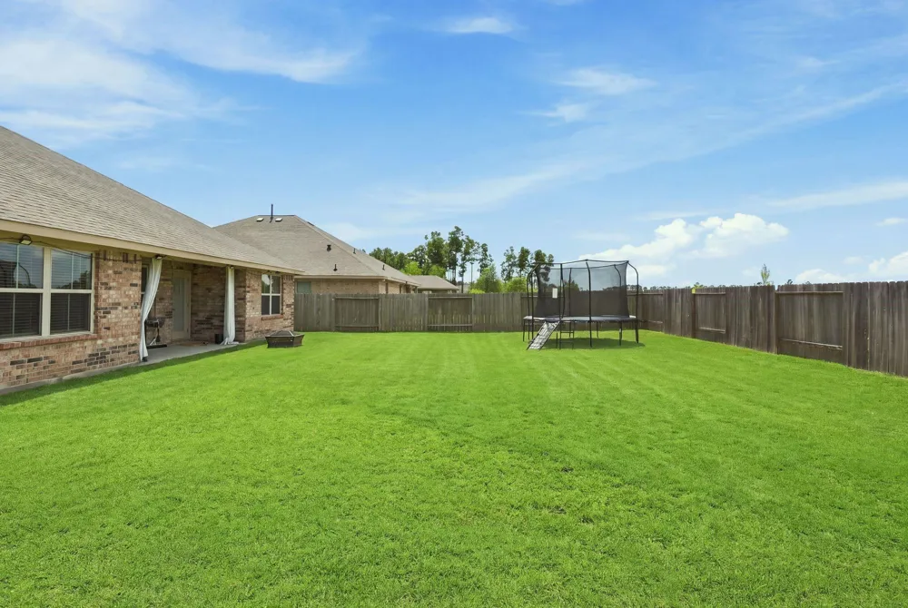 40132 Spyglass Hill Drive Cleveland, TX 77327