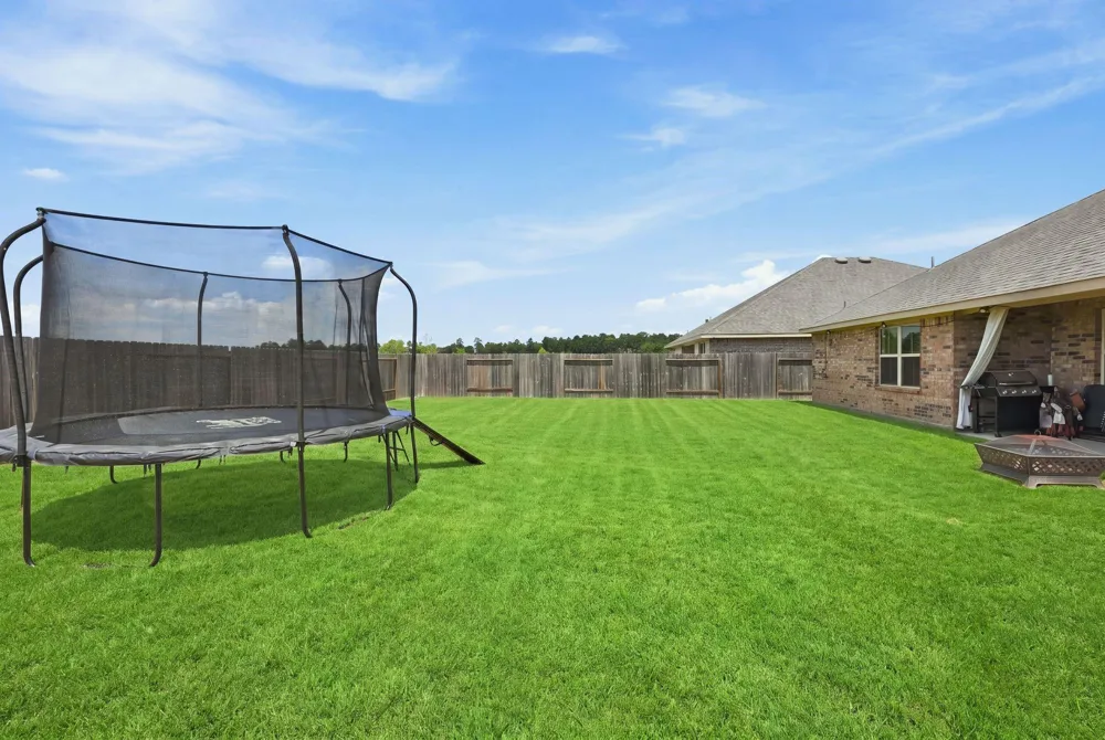 40132 Spyglass Hill Drive Cleveland, TX 77327