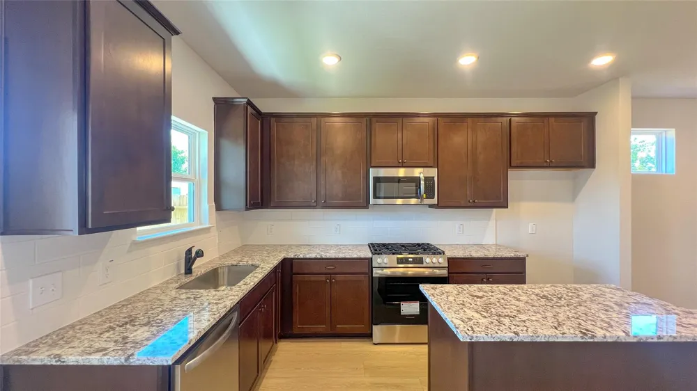 9793 Enclave Ridge Road Willis, TX 77318
