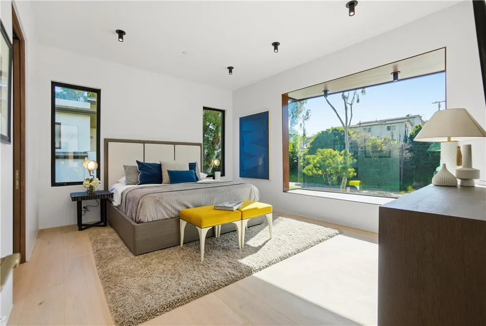 2910 Bayside Corona del Mar, CA 92625