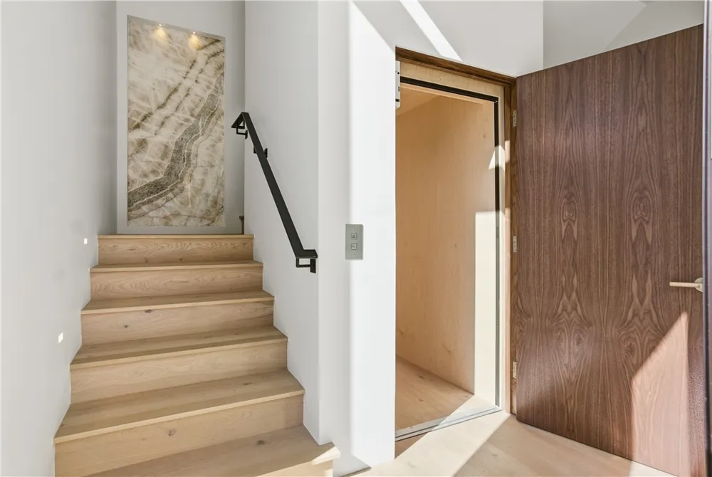 2910 Bayside Corona del Mar, CA 92625