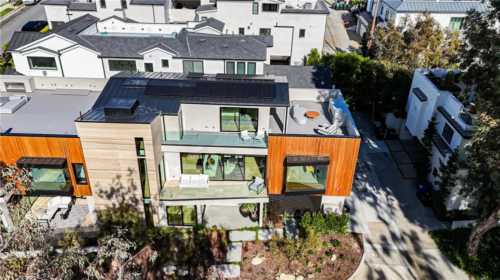 2910 Bayside Corona del Mar, CA 92625