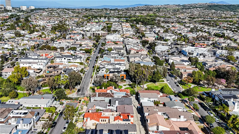 2910 Bayside Corona del Mar, CA 92625