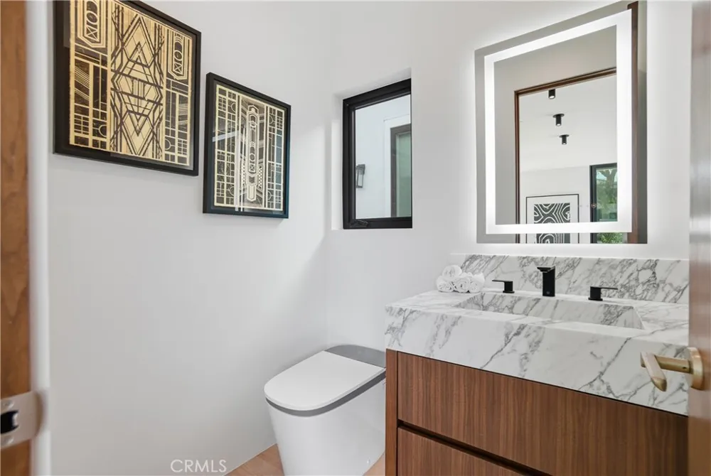 2910 Bayside Corona del Mar, CA 92625