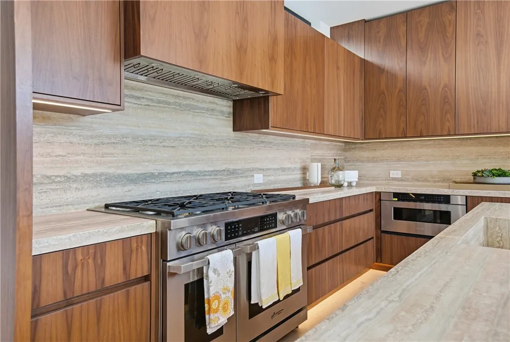 2910 Bayside Corona del Mar, CA 92625