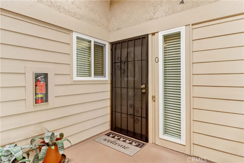 3298 Via Carrizo #O Laguna Woods, CA 92637