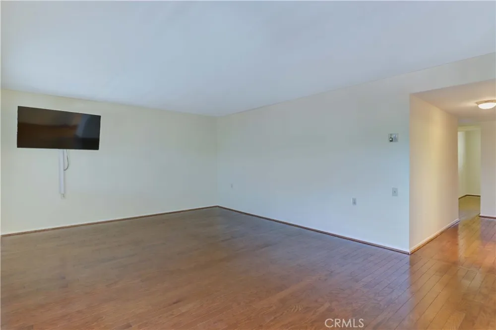3298 Via Carrizo #O Laguna Woods, CA 92637