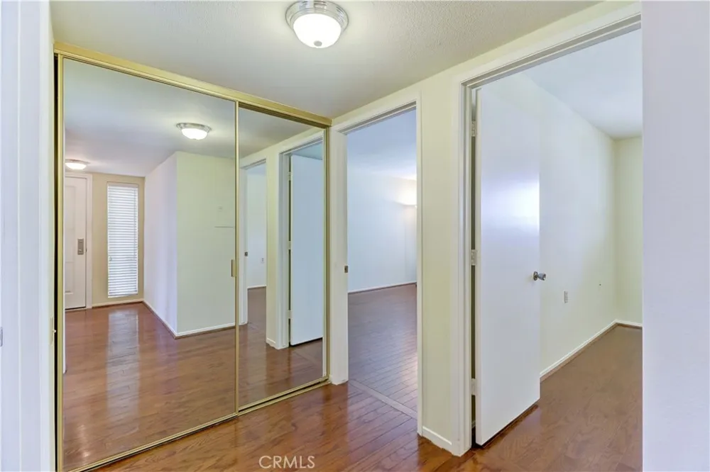 3298 Via Carrizo #O Laguna Woods, CA 92637
