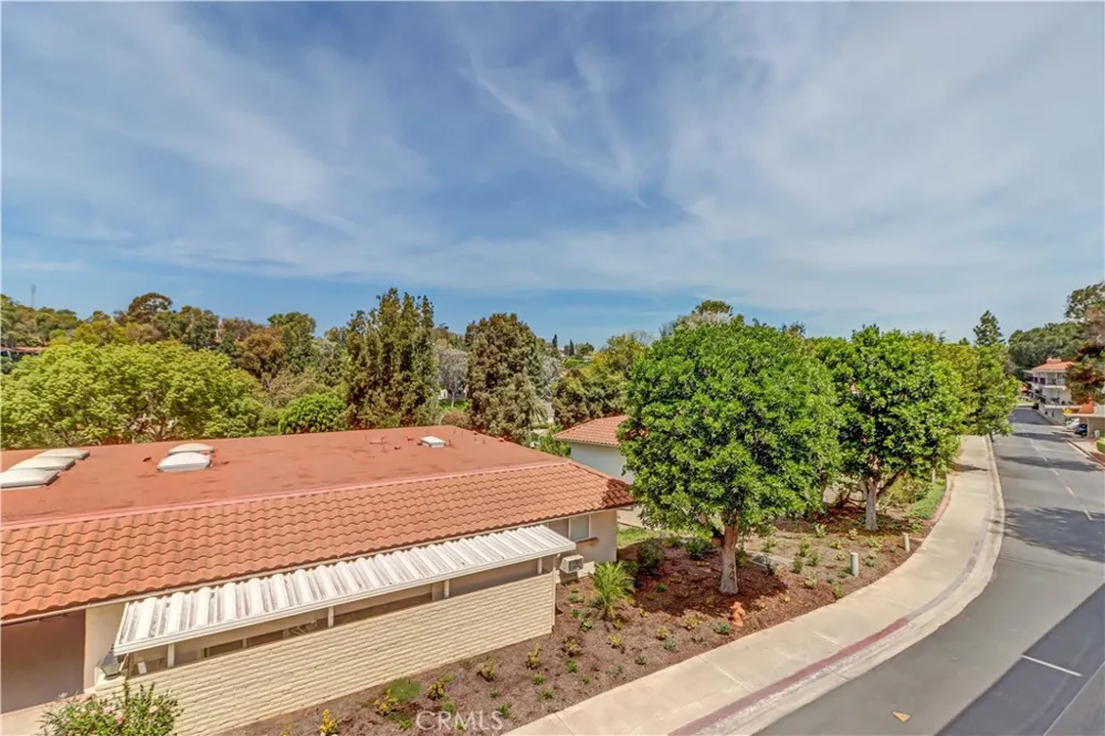 3298 Via Carrizo #O Laguna Woods, CA 92637