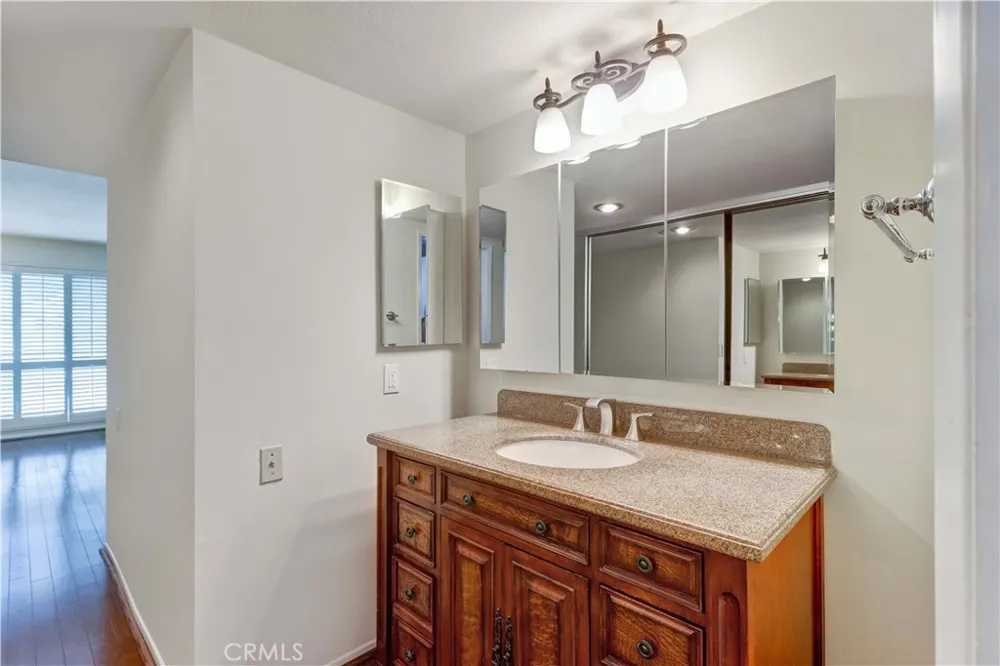 3298 Via Carrizo #O Laguna Woods, CA 92637