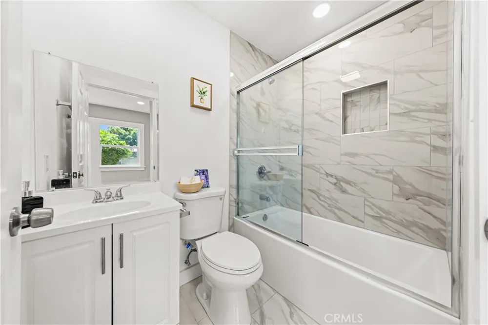 304 N MONTEREY Ontario, CA 91764