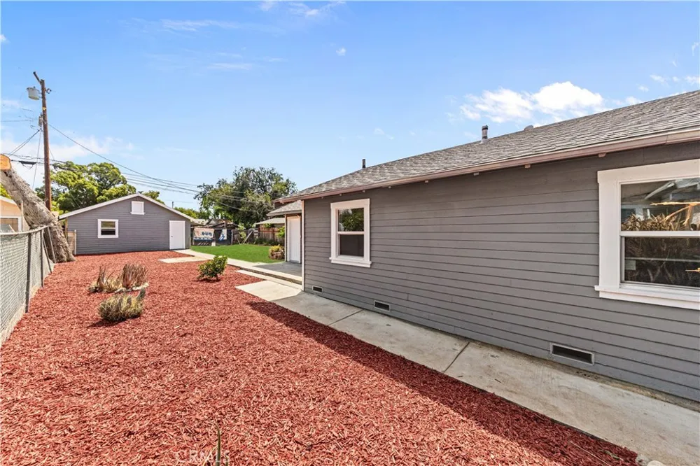 304 N MONTEREY Ontario, CA 91764