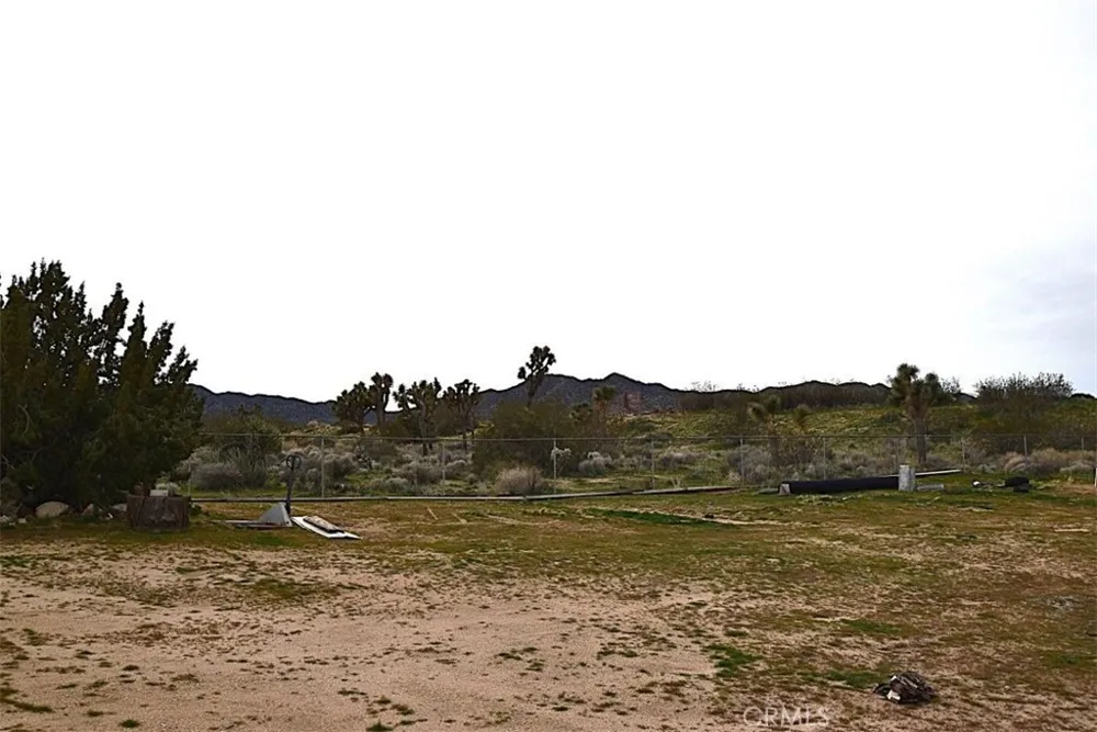 8425 Indio Avenue Yucca Valley, CA 92284