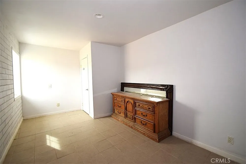 8425 Indio Avenue Yucca Valley, CA 92284