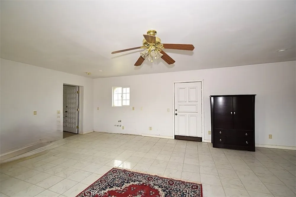 8425 Indio Avenue Yucca Valley, CA 92284