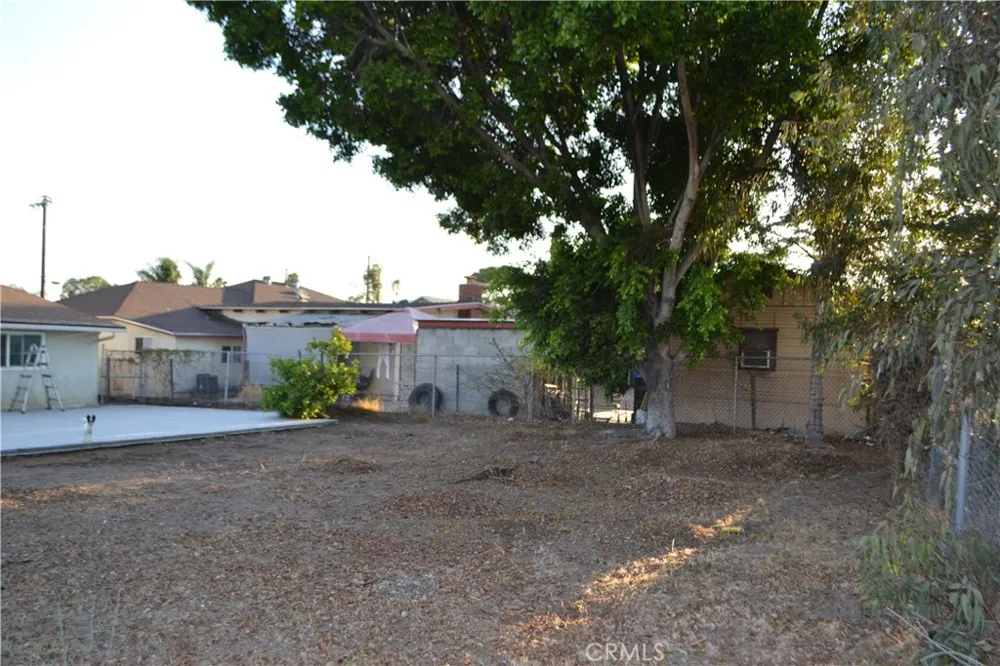 16262 Ivy Avenue Fontana, CA 92335
