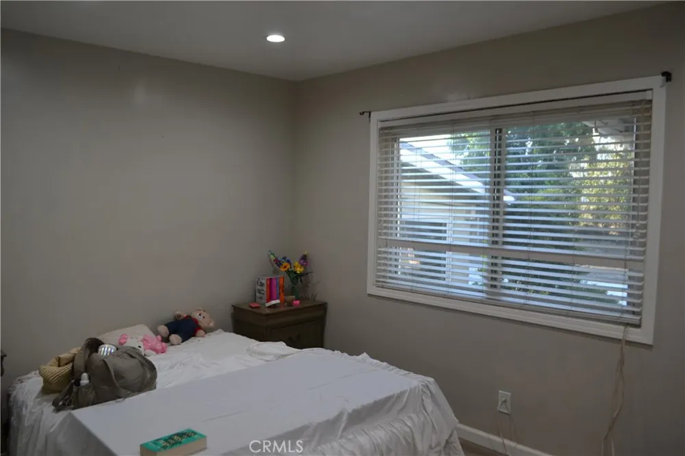 16262 Ivy Avenue Fontana, CA 92335