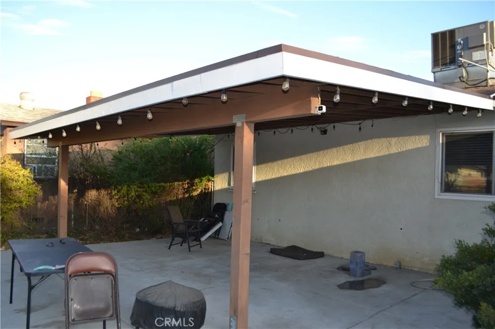 16262 Ivy Avenue Fontana, CA 92335