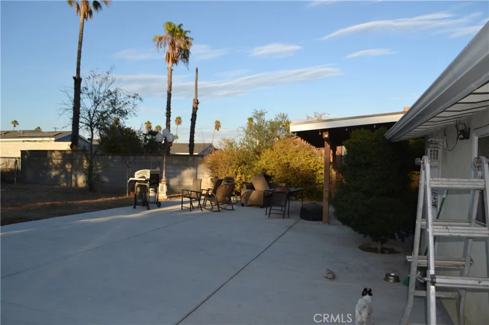 16262 Ivy Avenue Fontana, CA 92335