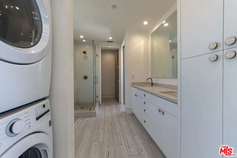 29958 Harvester Road Malibu, CA 90265
