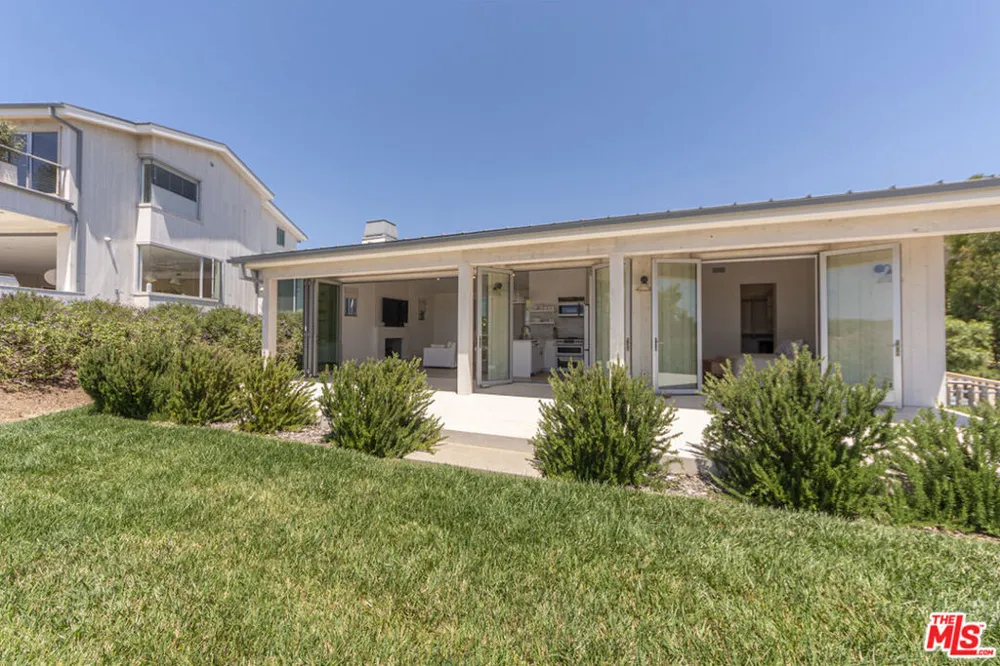 29958 Harvester Road Malibu, CA 90265