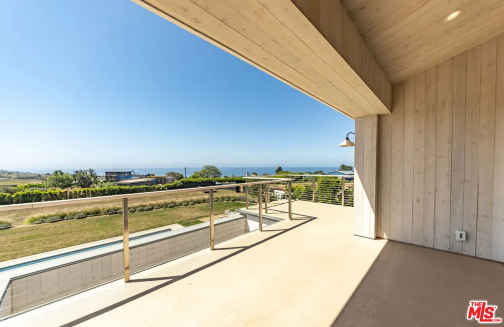 29958 Harvester Road Malibu, CA 90265