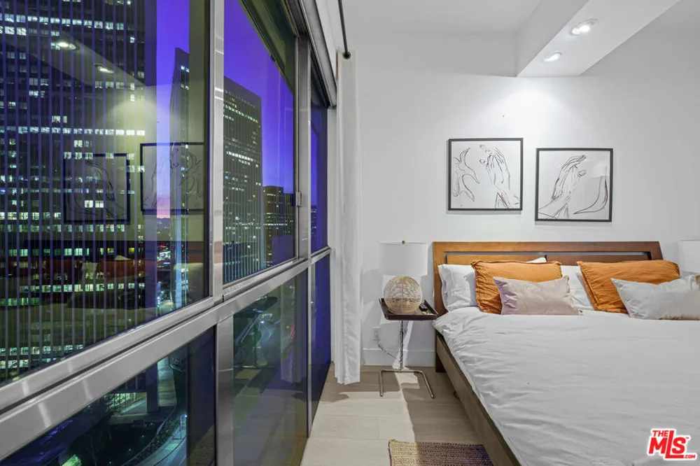 2160 E Century Parkway #2109 Los Angeles, CA 90067