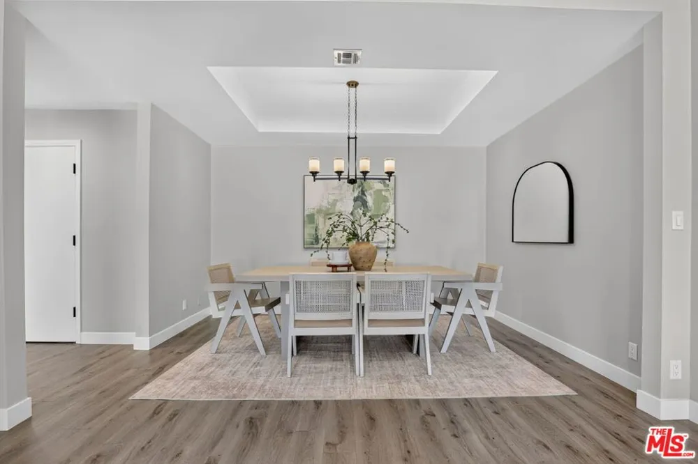 1509 Greenfield Avenue #207 Los Angeles, CA 90025