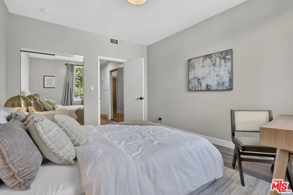 1509 Greenfield Avenue #207 Los Angeles, CA 90025