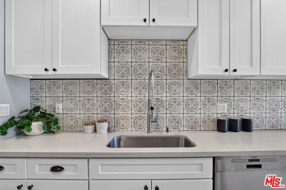 1509 Greenfield Avenue #207 Los Angeles, CA 90025