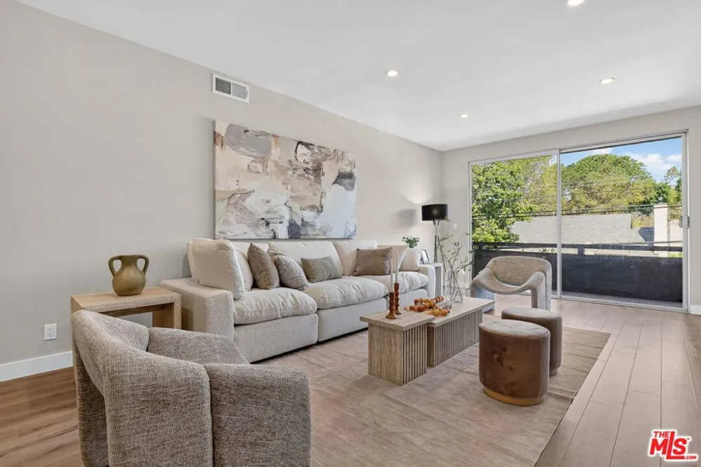 1509 Greenfield Avenue #207 Los Angeles, CA 90025