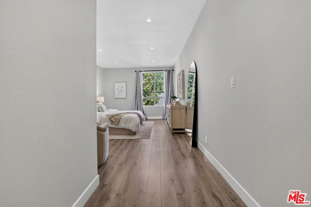 1509 Greenfield Avenue #207 Los Angeles, CA 90025