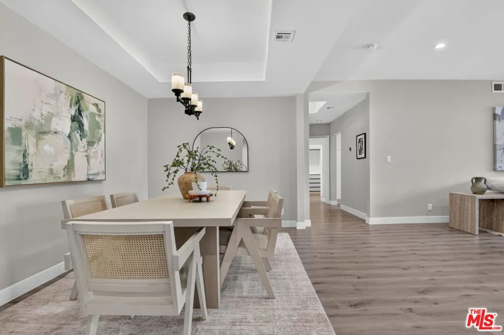 1509 Greenfield Avenue #207 Los Angeles, CA 90025