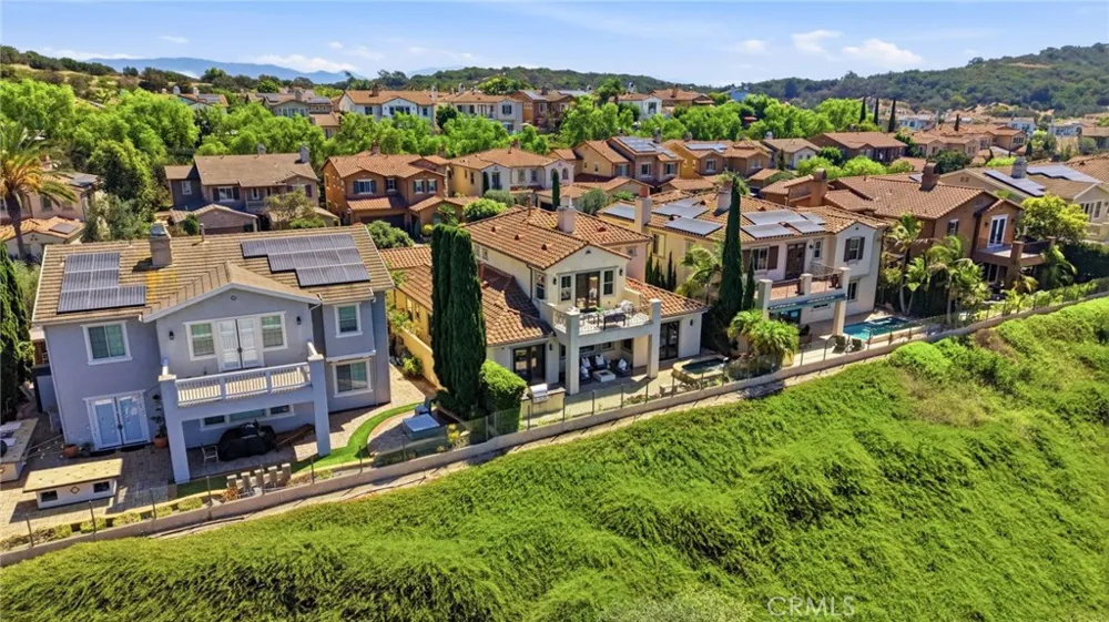 19 Via Soria San Clemente, CA 92673