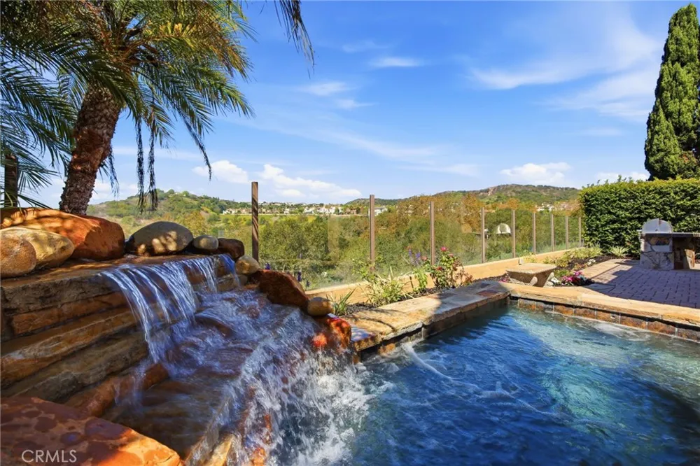 19 Via Soria San Clemente, CA 92673