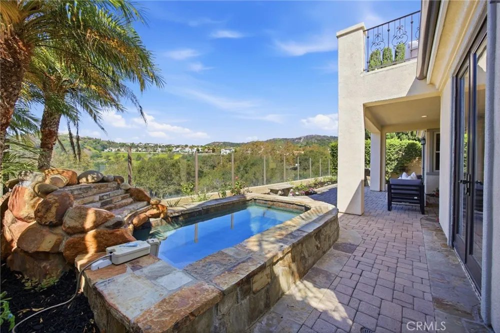 19 Via Soria San Clemente, CA 92673