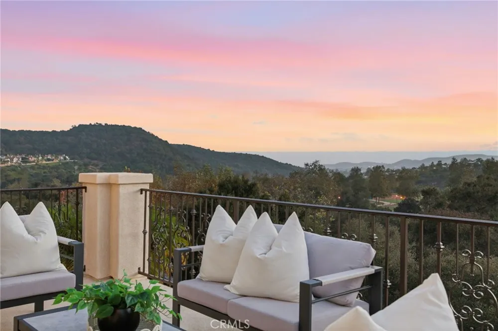 19 Via Soria San Clemente, CA 92673