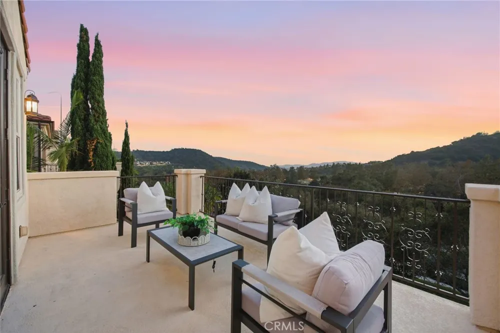 19 Via Soria San Clemente, CA 92673