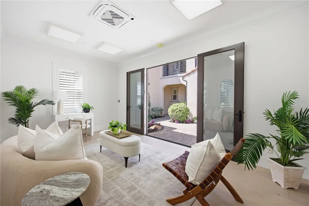19 Via Soria San Clemente, CA 92673