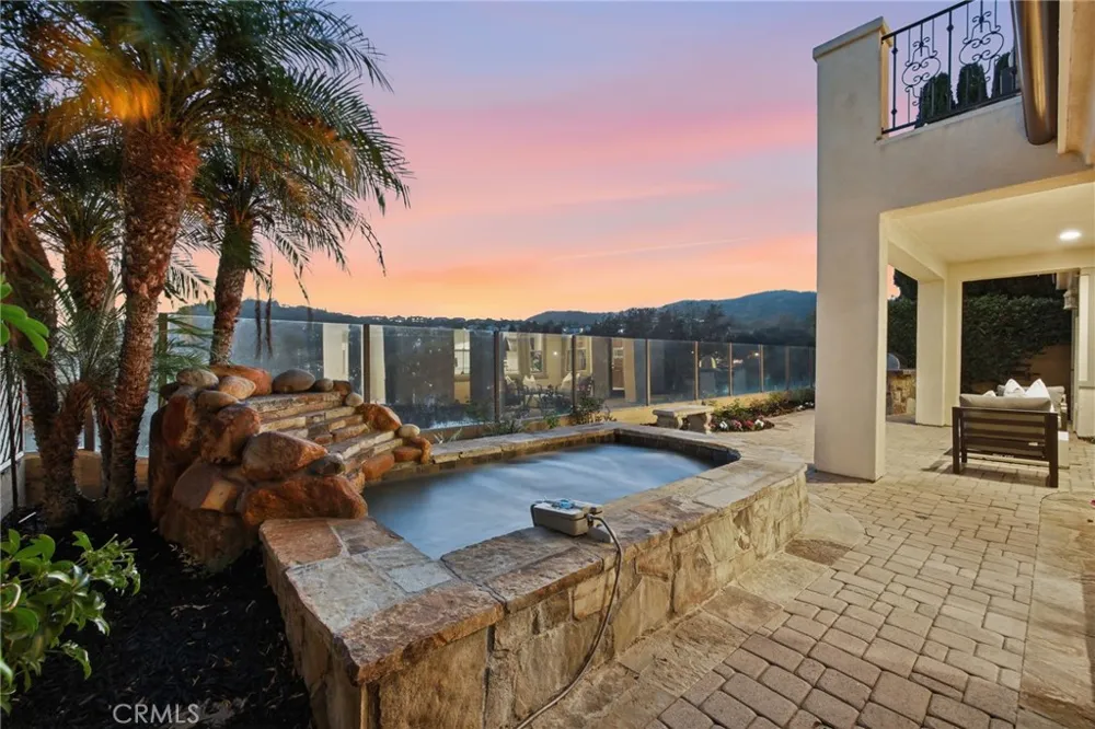 19 Via Soria San Clemente, CA 92673
