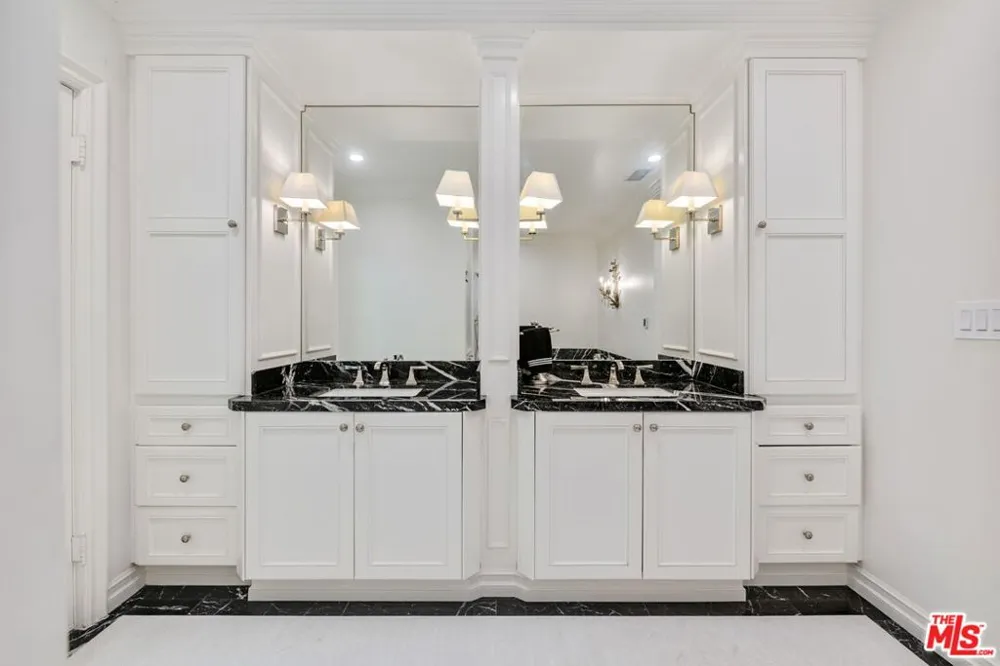1110 Benedict Canyon Drive Beverly Hills, CA 90210