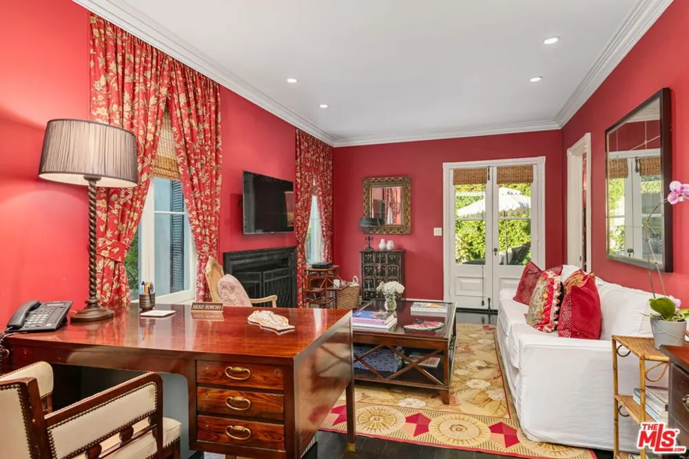 1110 Benedict Canyon Drive Beverly Hills, CA 90210