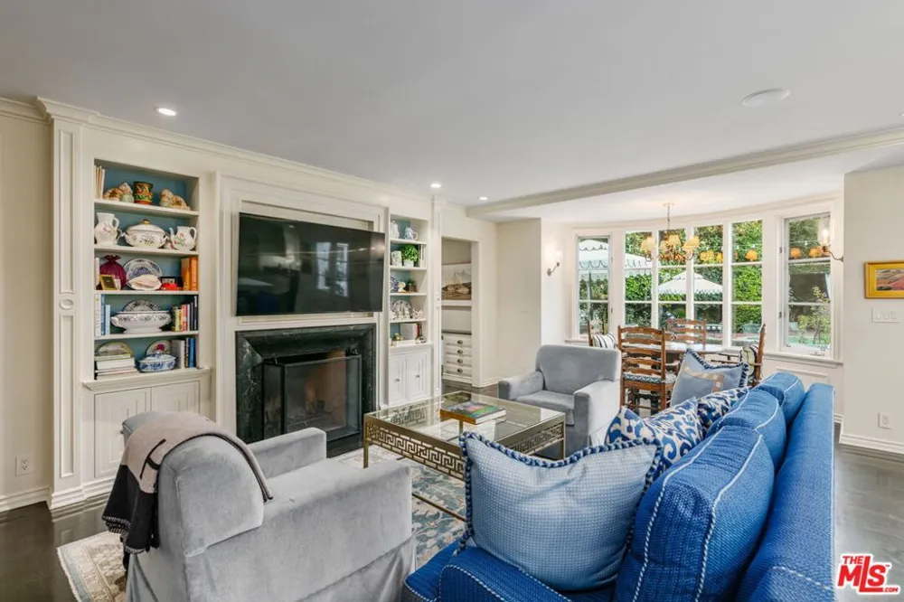 1110 Benedict Canyon Drive Beverly Hills, CA 90210