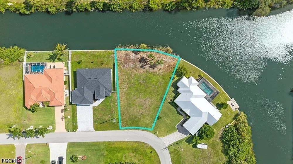NW 18th Terrace Cape Coral, FL 33993