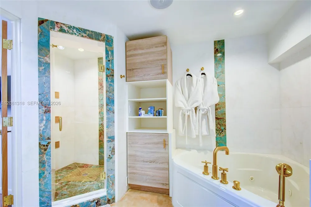 5445 Collins Ave #P2 Miami Beach, FL 33140