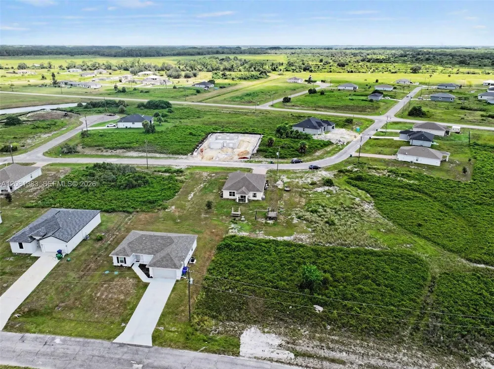 9012 W Justice Cir La Belle, FL 33935