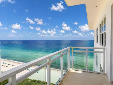 6917 Collins Ave #PH04