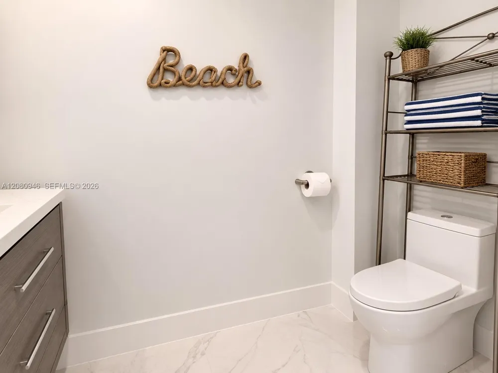 6917 Collins Ave #PH04 Miami Beach, FL 33141