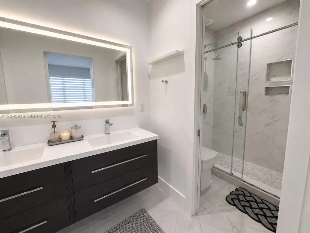 6917 Collins Ave #PH04 Miami Beach, FL 33141