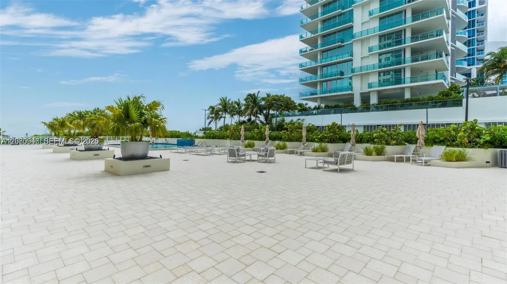 6917 Collins Ave #PH04 Miami Beach, FL 33141